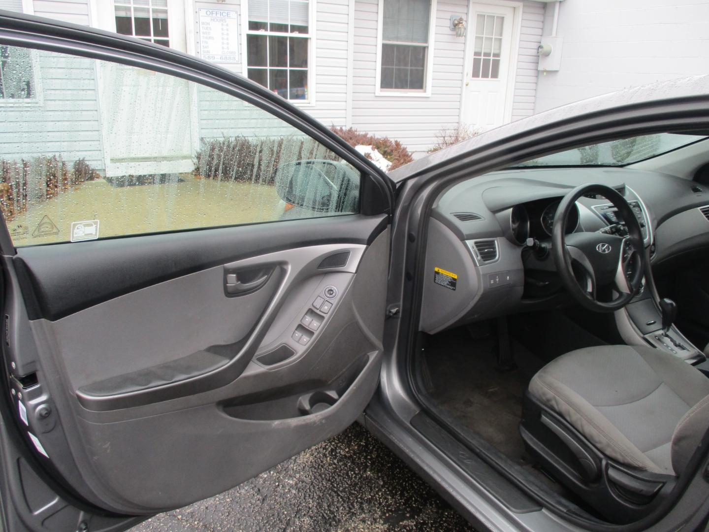 2013 GRAY Hyundai Elantra GLS A/T (5NPDH4AE3DH) with an 1.8L L4 DOHC 16V engine, AUTOMATIC transmission, located at 540a Delsea Drive, Sewell, NJ, 08080, (856) 589-6888, 39.752560, -75.111206 - Photo#13